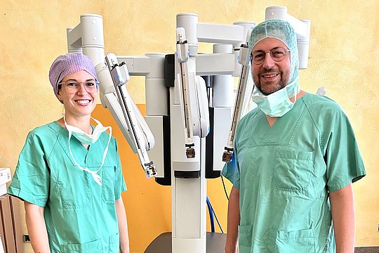 Da Vinci-Operationssystem im Gemeinschaftskrankenhaus Bonn mit Chefarzt Prof. Alizai